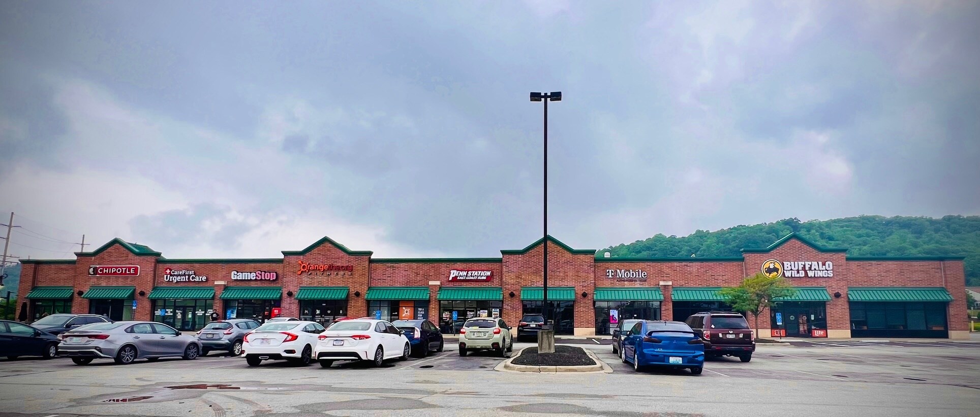 3441-3459 Valley Plaza Pky, Fort Wright, KY à louer Photo principale– Image 1 sur 2