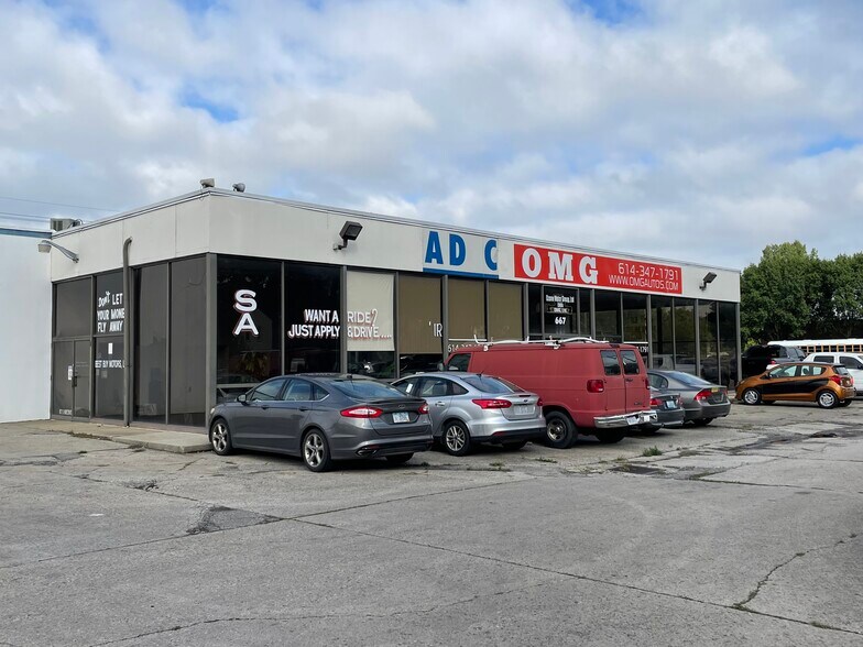 667 S Hamilton Rd, Columbus, OH à louer - Photo de l’immeuble – Image 1 sur 10