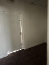 4950 N Dixie Hwy, Oakland Park, FL à louer Photo intérieure– Image 2 sur 8