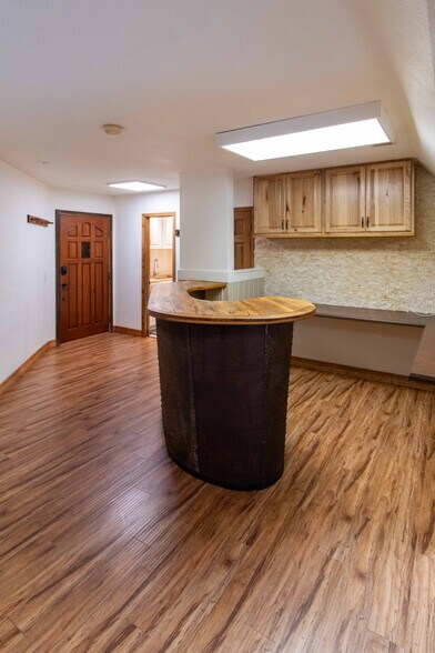 135-137 Colorado Ave, Telluride, CO à louer - Hall d’entrée – Image 2 sur 7