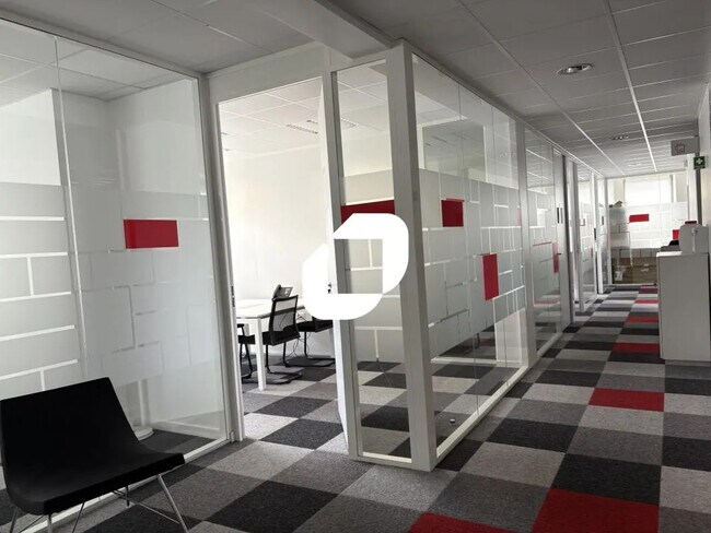 Plus de détails pour Boulevard De Tournai, Lezennes - Bureau à louer