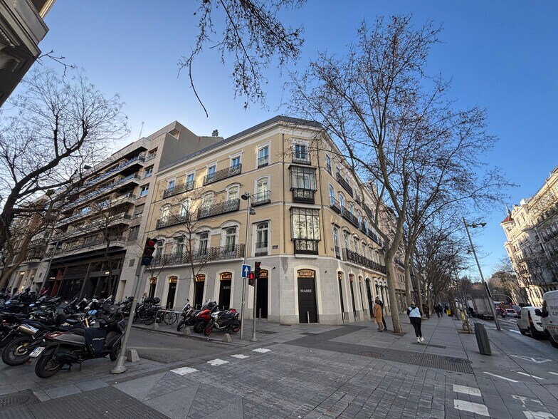 Bureau dans Madrid, Madrid à louer - Photo de l’immeuble – Image 3 sur 3