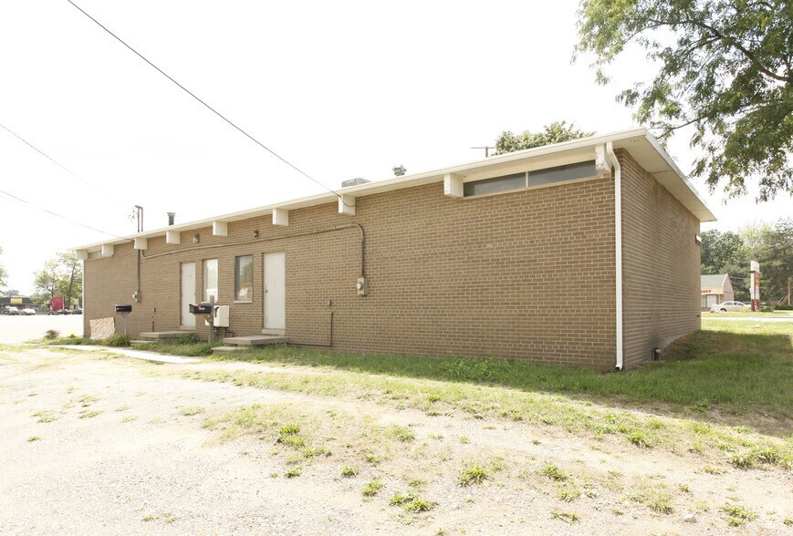 5978-5990 N Wayne Rd, Westland, MI à vendre - Photo de l’immeuble – Image 2 sur 2