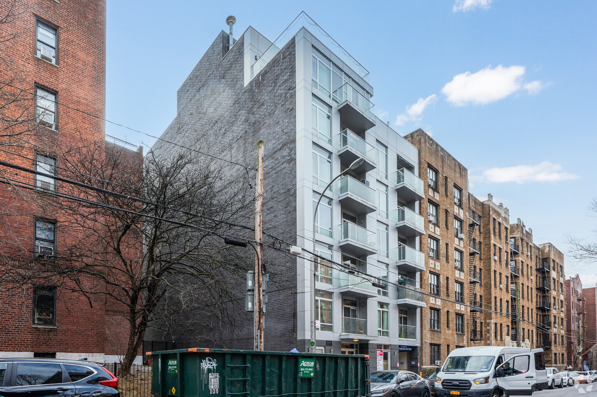 144-38 35th Ave, Flushing, NY à vendre Photo principale– Image 1 sur 24