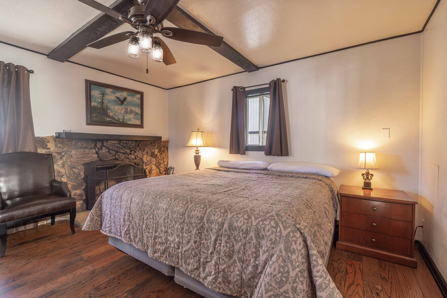 39921 Big Bear Blvd, Big Bear Lake, CA à vendre - Photo de l’immeuble – Image 2 sur 32