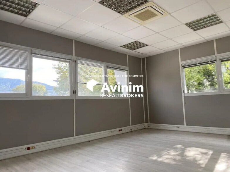 Bureau dans Montbonnot-Saint-Martin à vendre - Photo intérieure – Image 3 sur 12