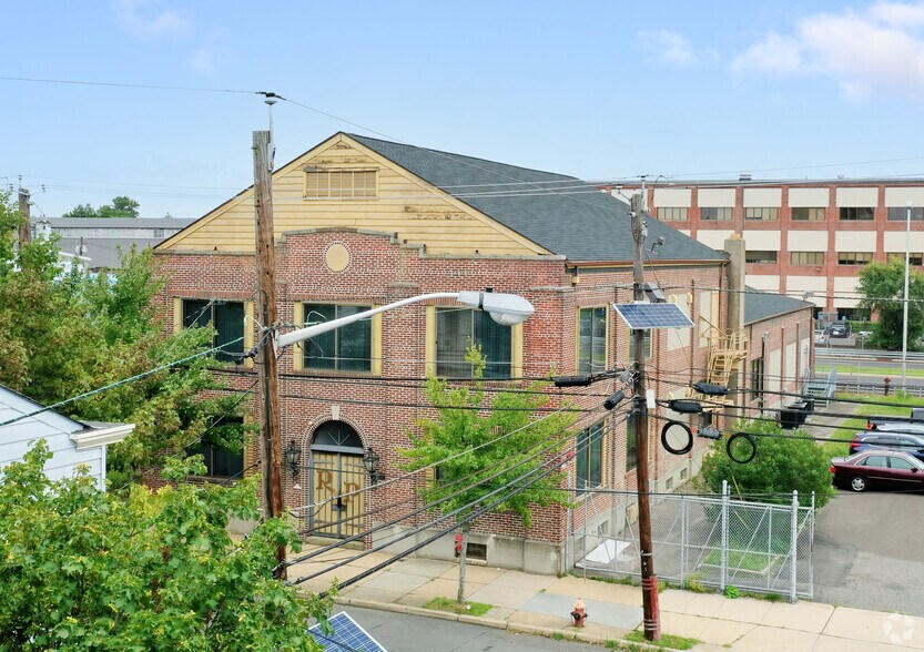 294 3rd St, Trenton, NJ à louer - Photo de l’immeuble – Image 2 sur 12