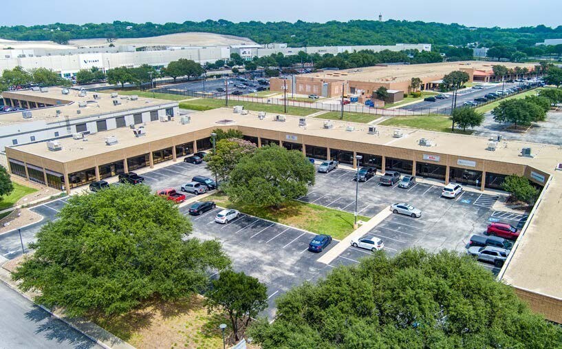 1904-1920 Grandstand Dr, San Antonio, TX à vendre - Photo de l’immeuble – Image 3 sur 8