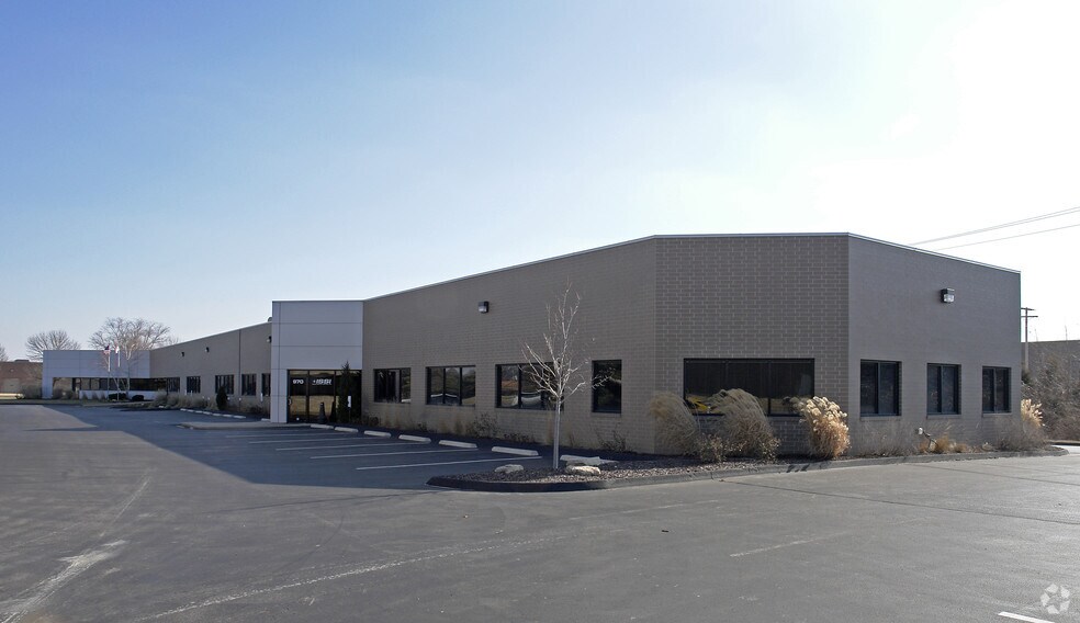 950-970 Bolger Ct, Fenton, MO à louer - Photo de l’immeuble – Image 3 sur 19