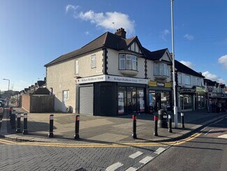 Plus de détails pour 65 Chadwell Heath Ln, Romford - Bureau à louer