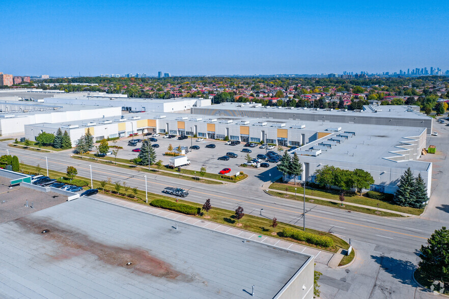3505 Laird Rd, Mississauga, ON à louer - Aérien – Image 2 sur 2