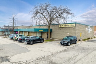 Plus de détails pour 196-248 North Queen St, Toronto, ON - Industriel/Logistique à louer