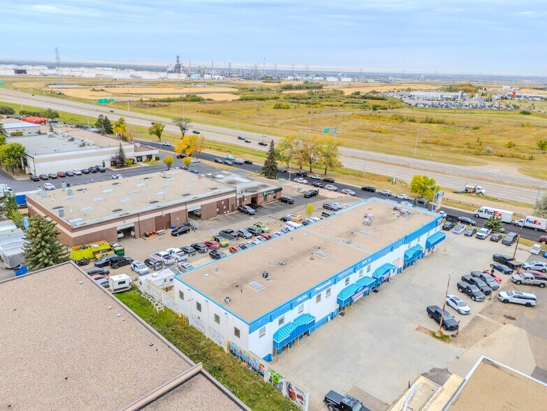 127 Seneca Rd, Sherwood Park, AB à louer - Photo de l’immeuble – Image 3 sur 12