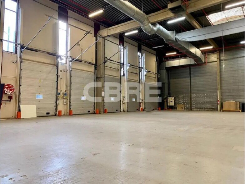 Industriel/Logistique dans Fontenay-sous-Bois à louer - Photo de l’immeuble – Image 3 sur 4