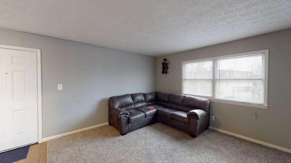 1270 Village Dr, Lexington, KY à vendre - Numérisation 3D Matterport – Image 2 sur 33