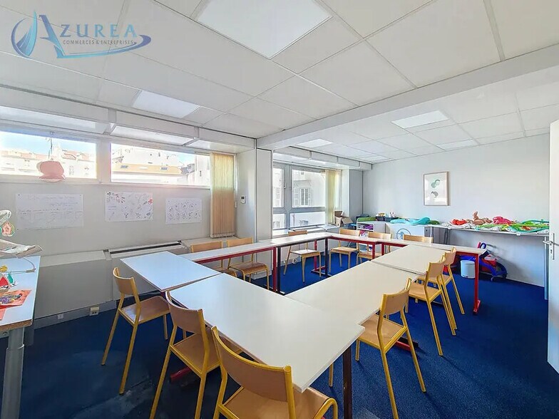 Bureau dans Nice à louer - Photo de l’immeuble – Image 3 sur 7