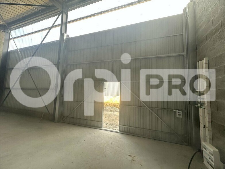 Industriel/Logistique dans Saubrigues à louer - Photo intérieure – Image 3 sur 3