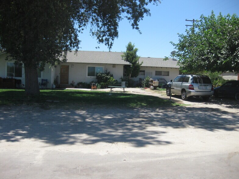 1719 W Rose Ave, Caruthers, CA à vendre - Photo de l’immeuble – Image 2 sur 4