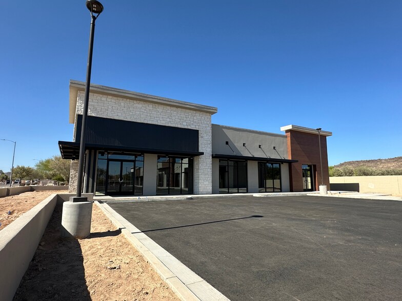 23423 N 67th Ave, Glendale, AZ à louer - Photo de l’immeuble – Image 3 sur 4
