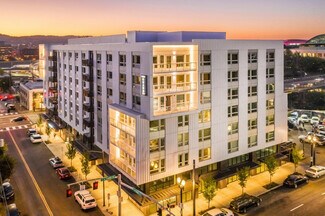 Plus de détails pour 465 NE Davis St, Portland, OR - Local commercial à louer