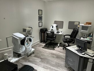 Plus de détails pour 10884 Santa Monica Blvd, Los Angeles, CA - Bureau/Médical à louer