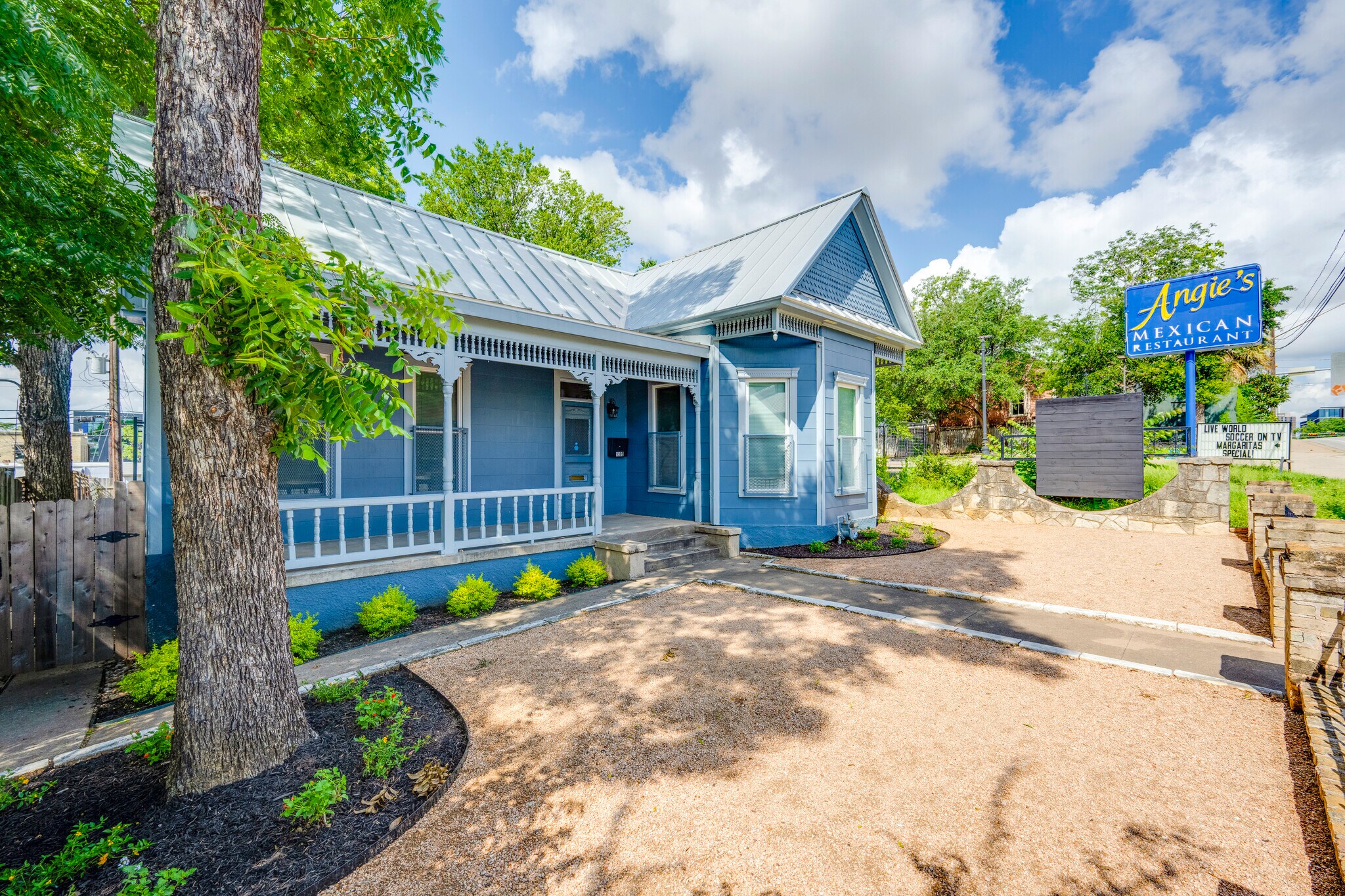 1309 E 7th St, Austin, TX à vendre Photo de l’immeuble– Image 1 sur 15