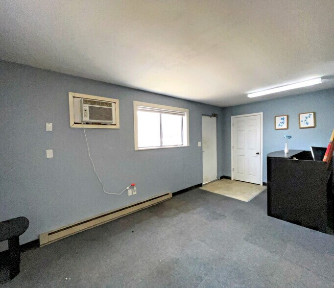 1802 Vandiver Dr, Columbia, MO à vendre - Photo de l’immeuble – Image 3 sur 10