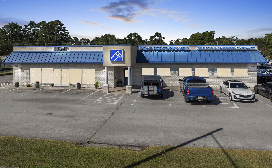 1202 E Main St, Havelock, NC à vendre - Photo de l’immeuble – Image 3 sur 21