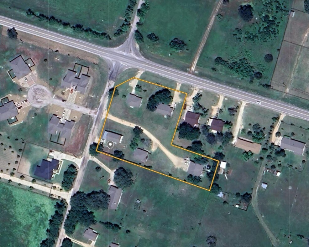 6-Unit Rental Package in Salado, TX portefeuille de 2 biens à vendre sur LoopNet.fr Aérien– Image 1 sur 7