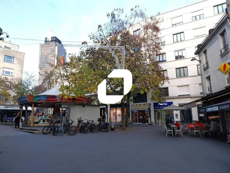 13 Rue Contrescarpe, Nantes à louer - Photo de l’immeuble – Image 3 sur 4