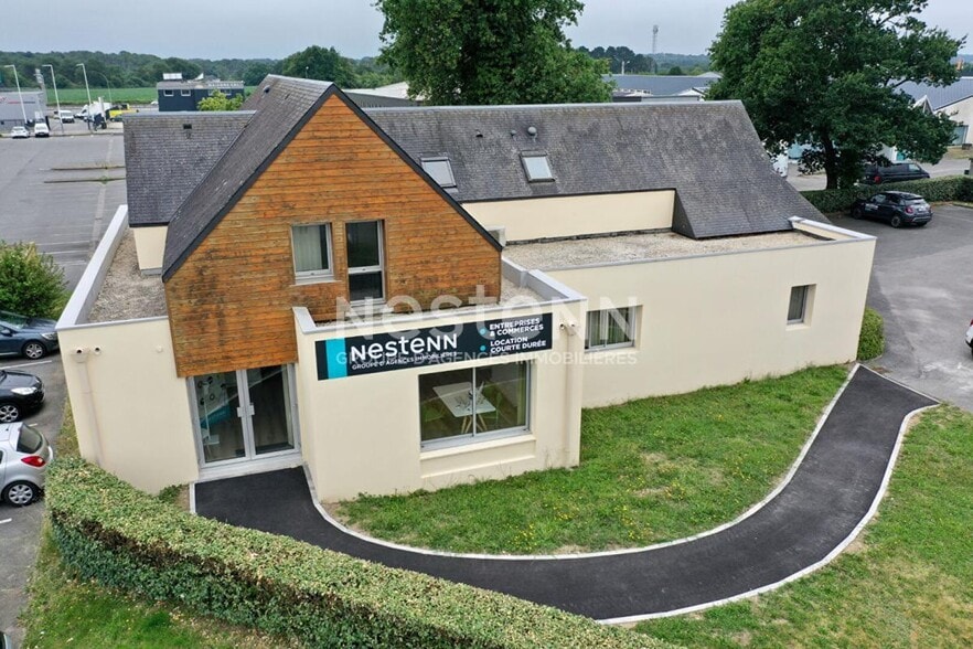 Local d'activités dans Locminé à vendre - Photo de l’immeuble – Image 2 sur 4