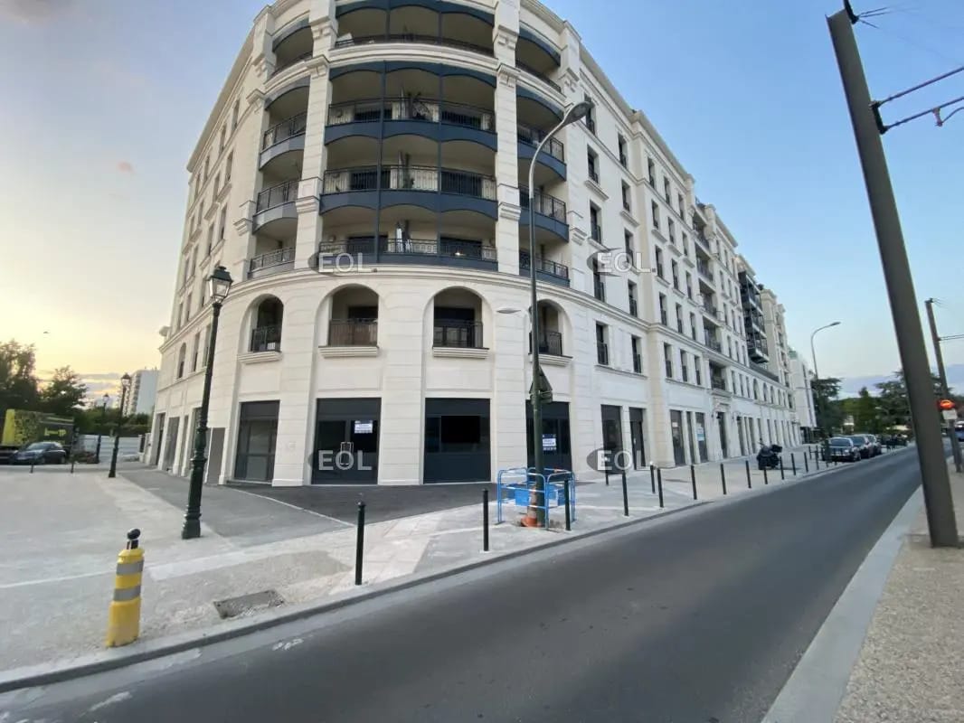 142 Rue De La Porte De Trivaux, Clamart à louer Photo de l’immeuble– Image 1 sur 2