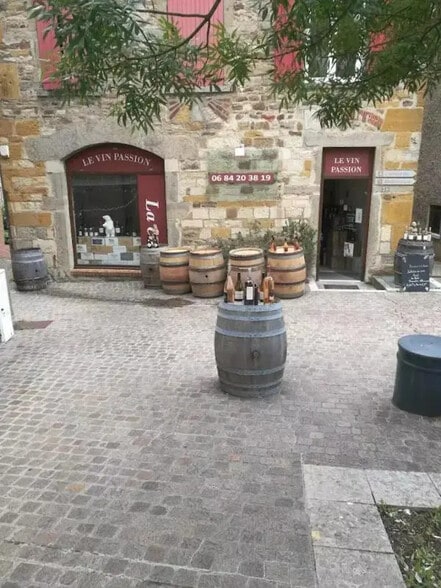 39 Place De L'Eglise, Dommartin à louer - Photo de l’immeuble – Image 2 sur 3