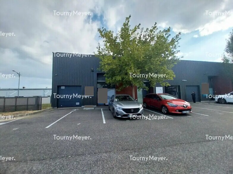 Local d’activités dans Toulouse à louer - Photo de l’immeuble – Image 2 sur 11