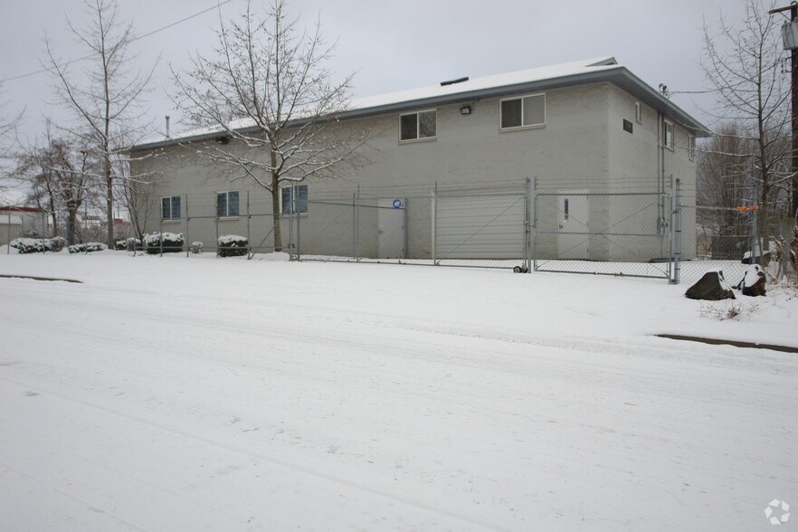 3002 E Bridgeport Ave, Spokane, WA à vendre - Photo de l’immeuble – Image 2 sur 4