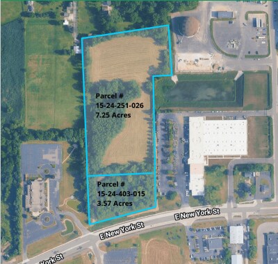 E New York St, Aurora, IL à vendre Photo de l’immeuble– Image 1 sur 3