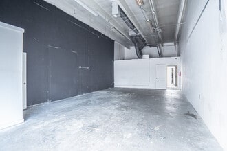 7251-7309 NW 12th St, Miami, FL à louer Photo intérieure– Image 2 sur 11