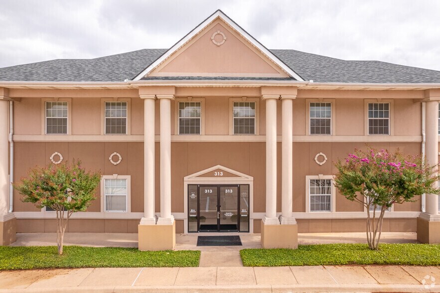 303 S Jupiter Rd, Allen, TX à louer - Photo de l’immeuble – Image 3 sur 10