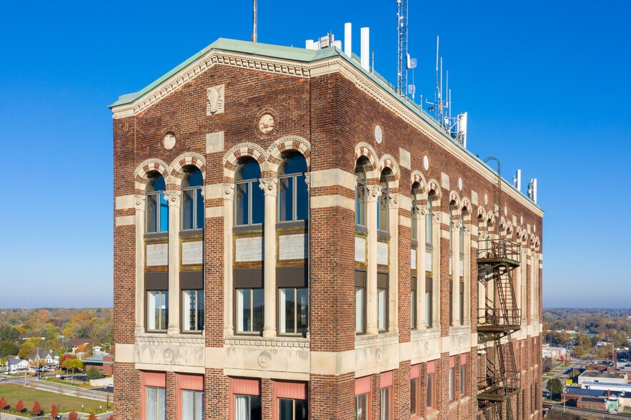 180 W Michigan Ave, Jackson, MI à louer - Photo de l’immeuble – Image 2 sur 8
