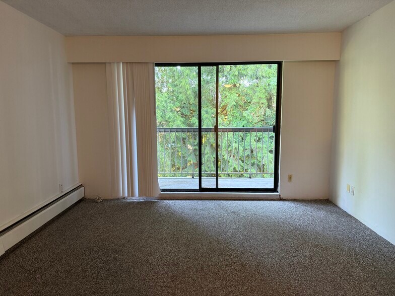 21387 Dewdney Trunk Rd, Maple Ridge, BC à vendre - Photo intérieure – Image 3 sur 10
