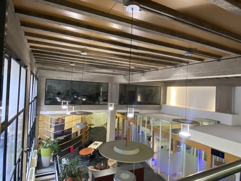 Bureau dans Le Havre à vendre - Photo de l’immeuble – Image 2 sur 5