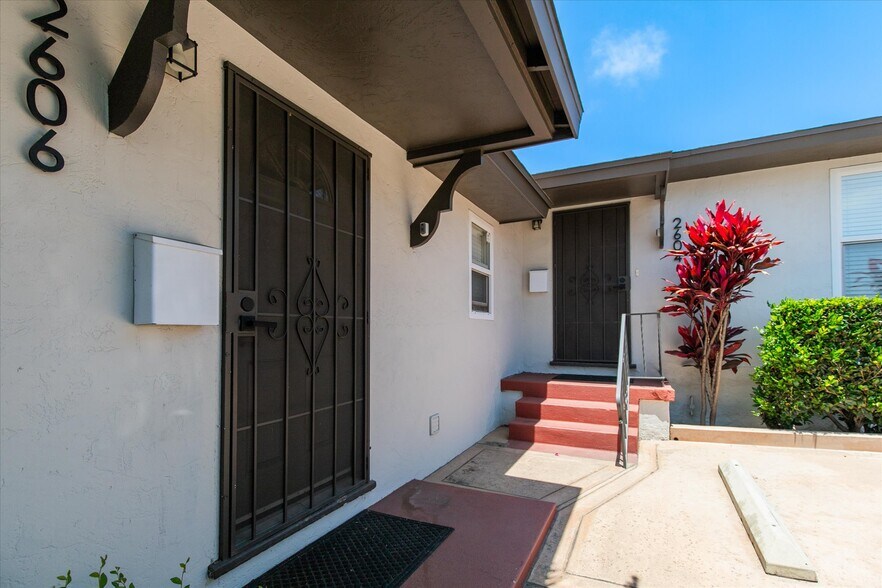 4110 Twiggs St, San Diego, CA à vendre - Photo de l’immeuble – Image 2 sur 45