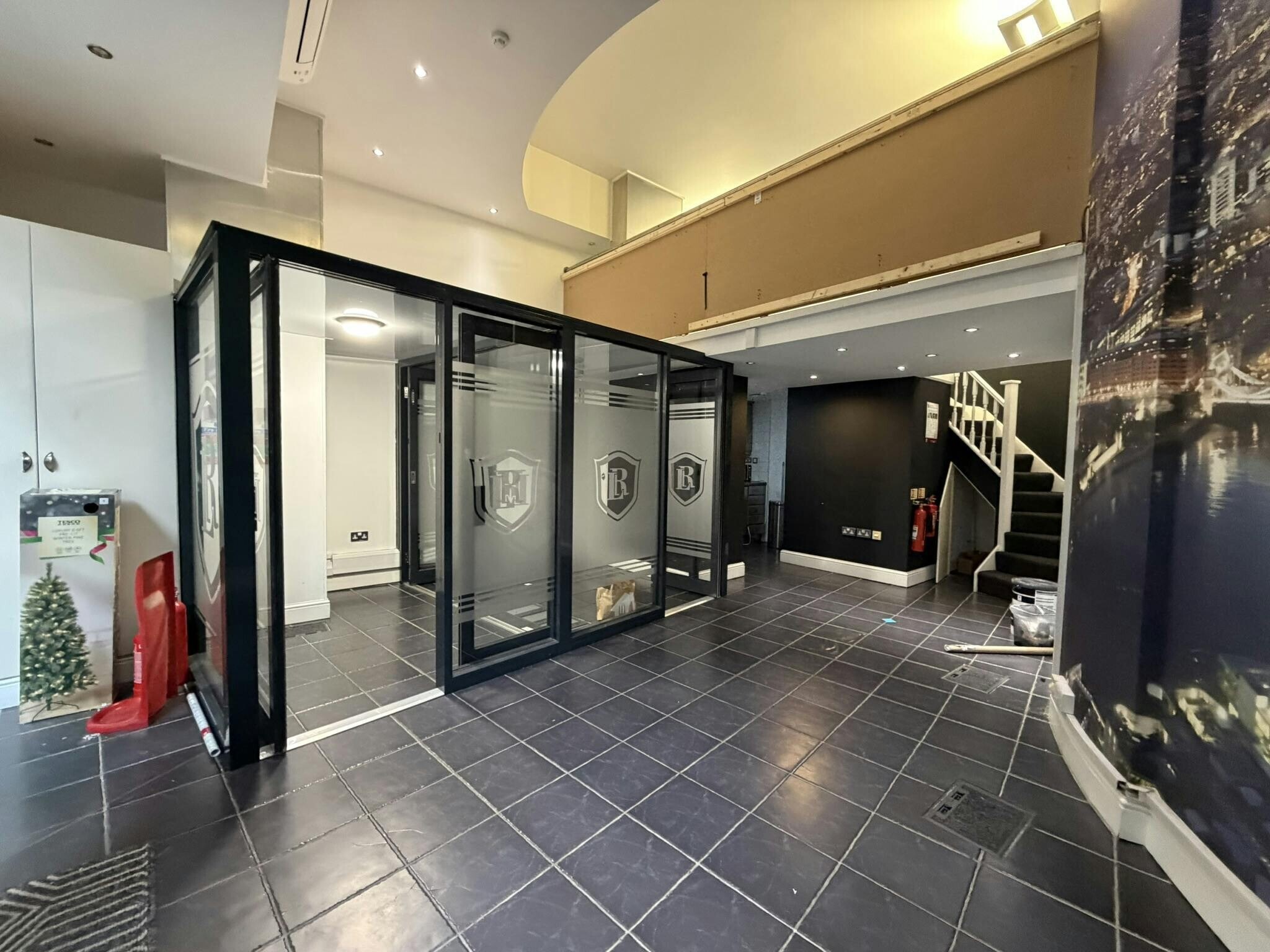 34A Shad Thames, Londres à louer Photo de l’immeuble– Image 1 sur 2