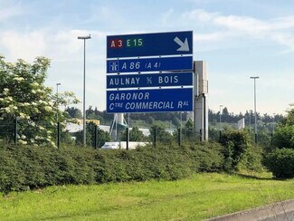 Plus de détails pour Bureau, Industriel/Logistique à louer