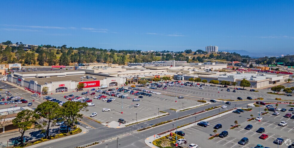 3-127 Serramonte Ctr, Daly City, CA à louer - Photo principale – Image 1 sur 7