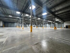 3 Rue Des Chapelles, Saint-Quentin-Fallavier à louer Photo intérieure– Image 2 sur 4