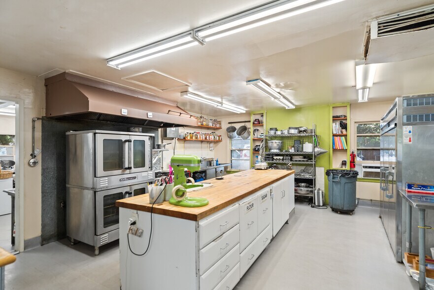 14496 Oak Pl, Saratoga, CA à vendre - Photo de l’immeuble – Image 3 sur 26