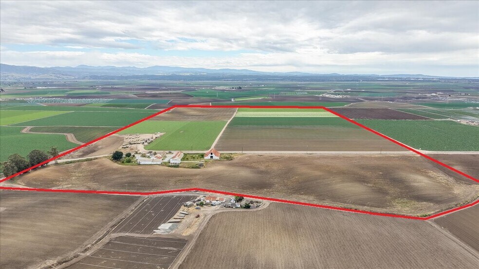 30 San Jon Rd, Salinas, CA à vendre - Photo de l’immeuble – Image 3 sur 32
