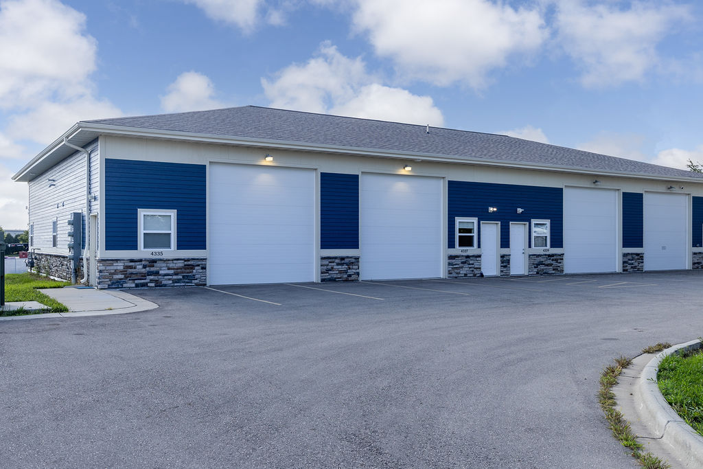 4337 Duraform Ln, Windsor, WI 53598 - Lot 4337 - - Photo intérieure - Image 1 of 13