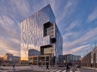 Plus de détails pour 25 N 38th St, Philadelphia, PA - Bureau à louer